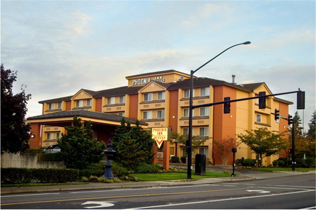 Phoenix Inn & Suites Lake Oswego Exterior photo